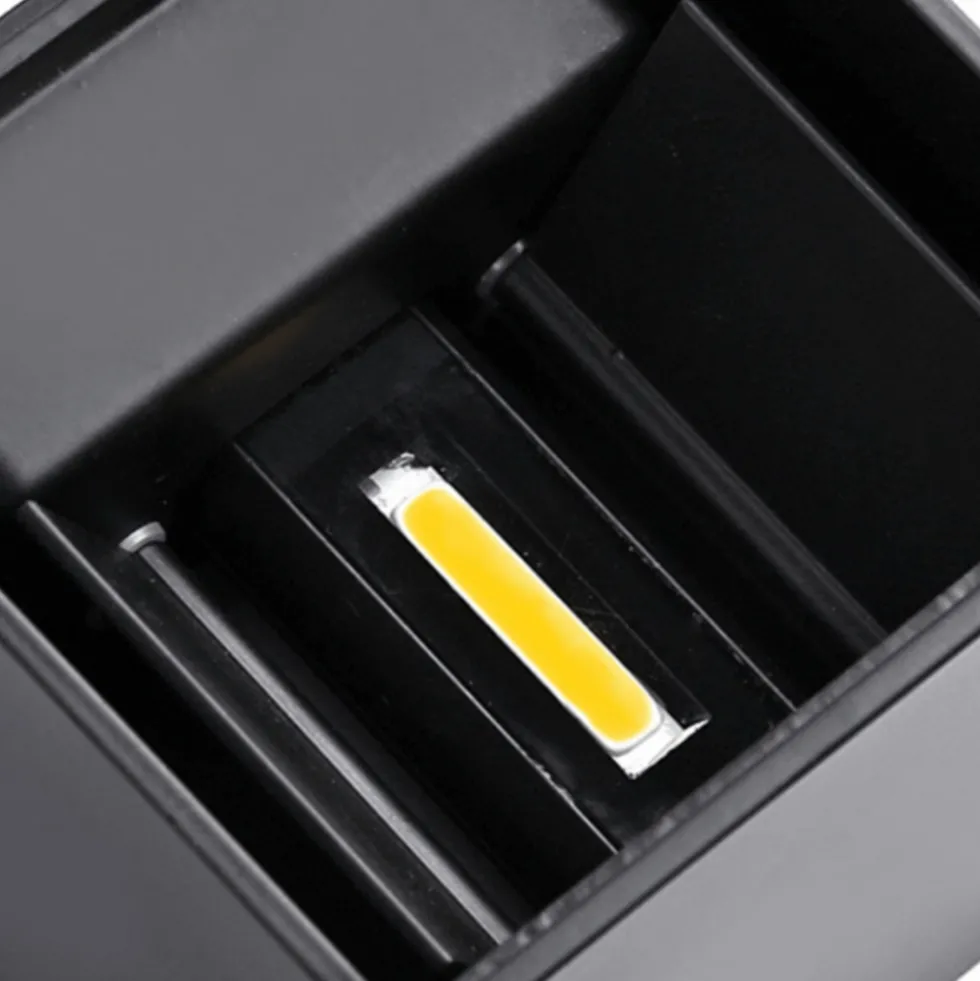 LED-Wandleuchte, nach oben und unten gerichtet – 6 W, dimmbar – 2700 K – 827 mm – Schutzart IP54 – 101 x 101 x 101 mm