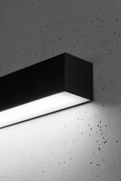Wandleuchte PINNE 150 Schwarz - 39W - 7200Lm - 4000K Neutralweiß